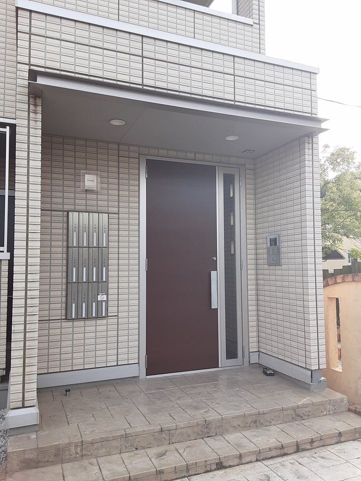 22/30 エントランス