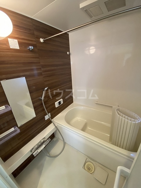 15/30 浴室