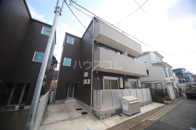 2/5 エントランス