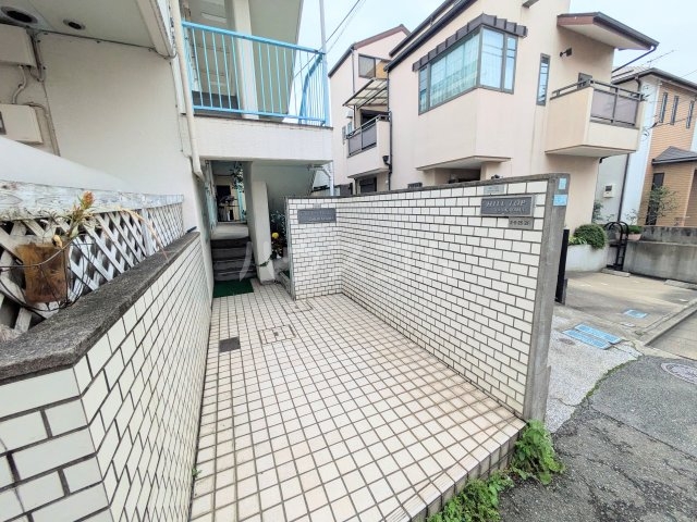 3/5 エントランス