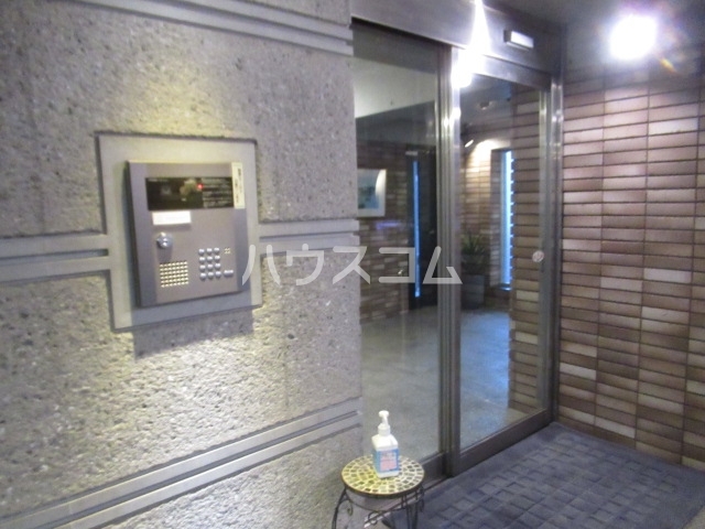 13/20 エントランス