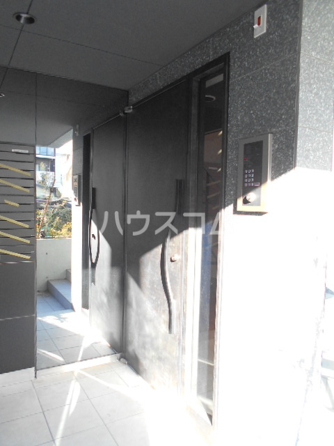 29/30 エントランス