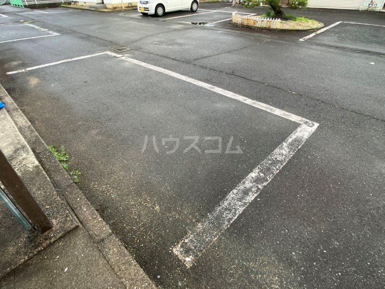 21/22 駐車場