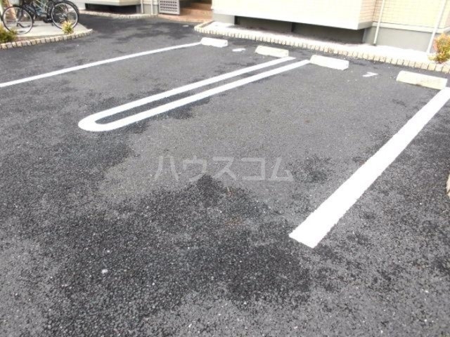 19/27 駐車場