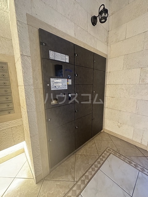 20/25 エントランス