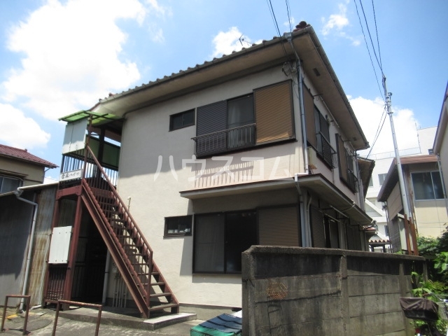 16/19 エントランス