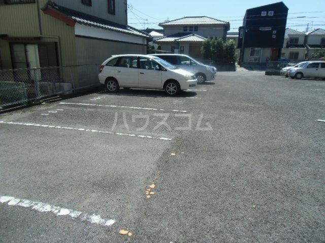 22/30 駐車場