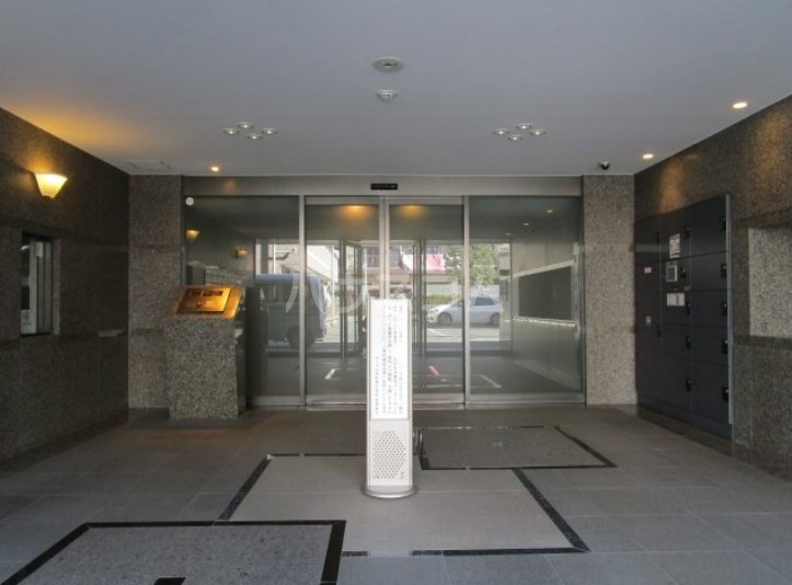 4/5 エントランス