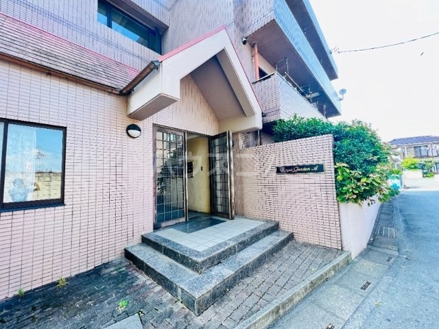 19/29 エントランス