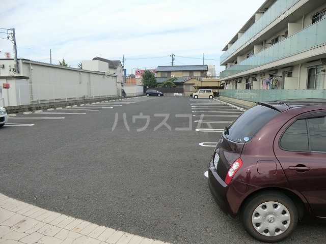 3/7 駐車場