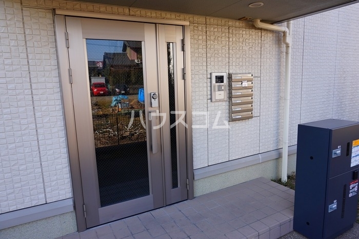 19/24 エントランス