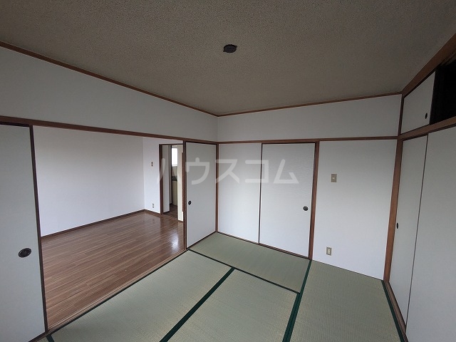 14/30 室内