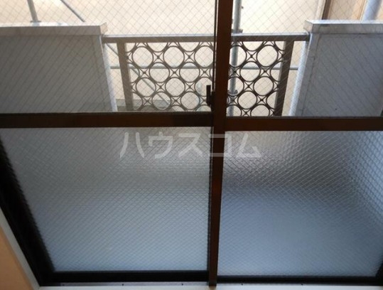 13/23 バルコニー