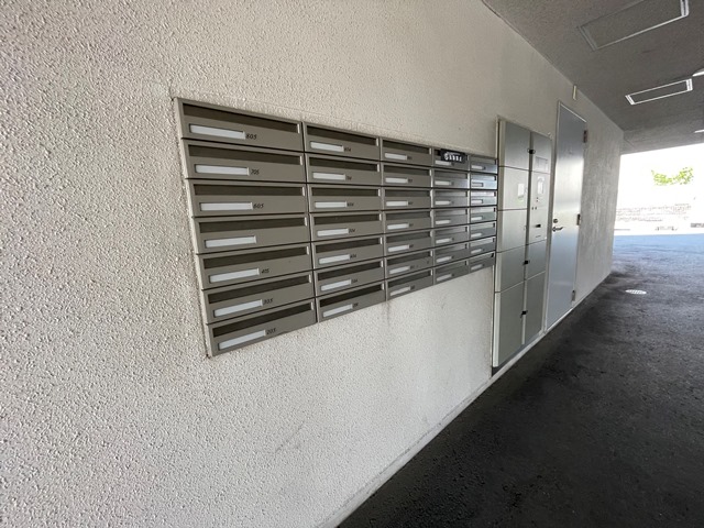 21/27 エントランス