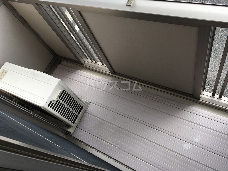 16/27 バルコニー