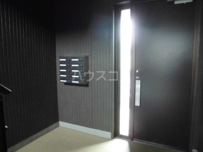 14/25 エントランス