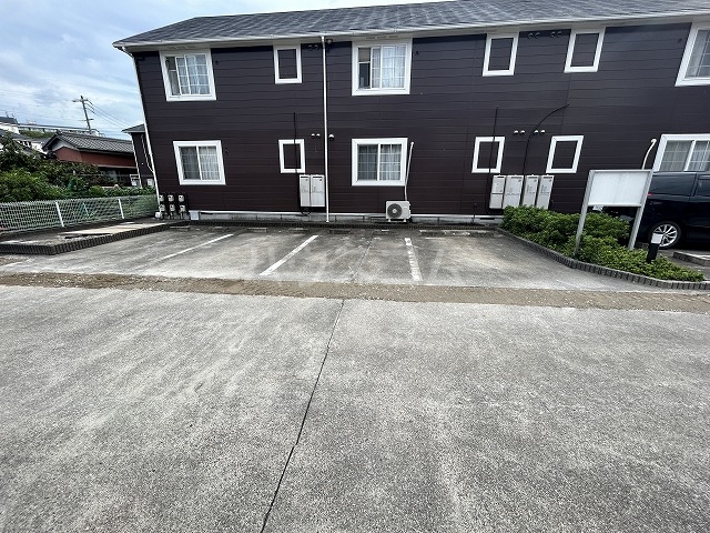 22/30 駐車場