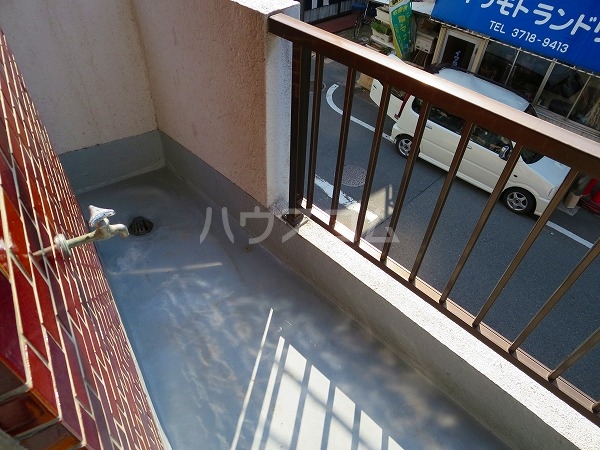 13/19 バルコニー