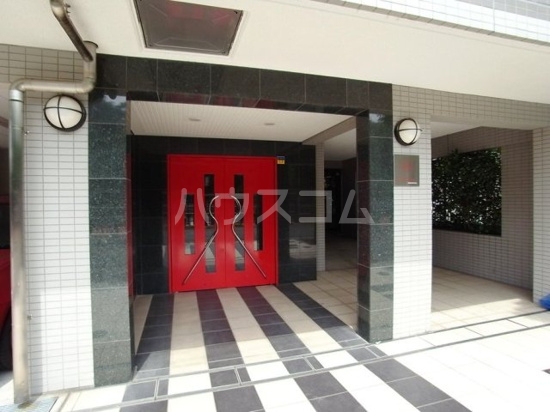 14/22 エントランス