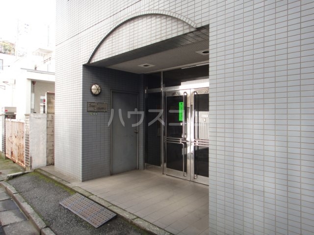 15/17 エントランス