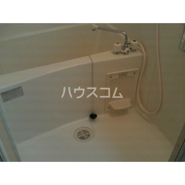 13/30 浴室