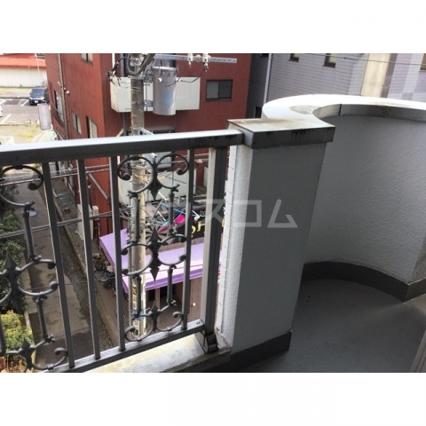 14/27 バルコニー