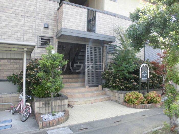 2/4 エントランス