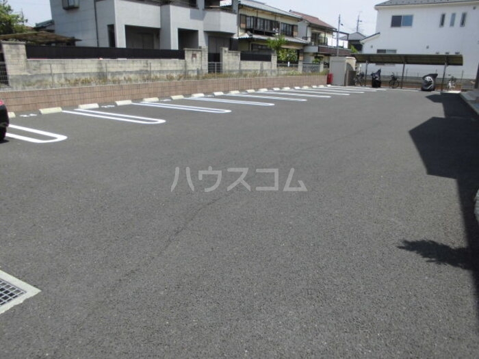 20/30 駐車場