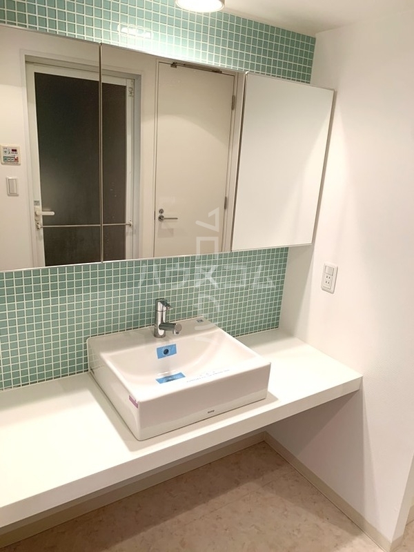 14/17 エントランス