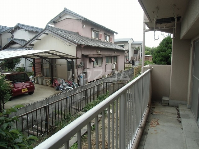 23/30 バルコニー