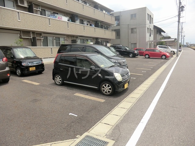 22/29 駐車場