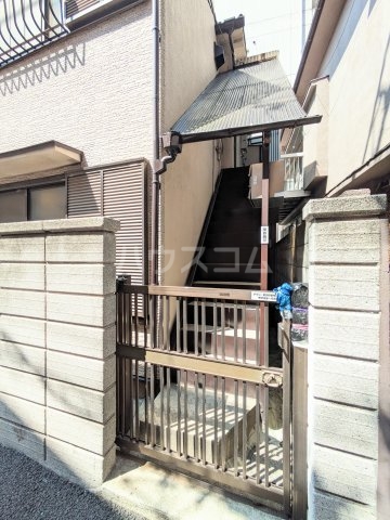 22/24 エントランス