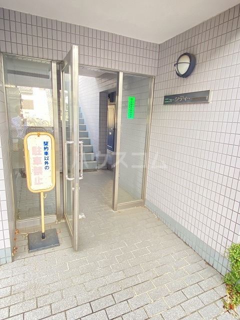 3/5 エントランス