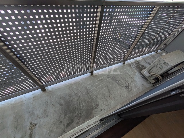 21/30 バルコニー