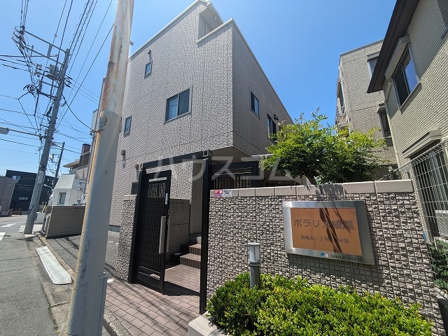 2/3 エントランス