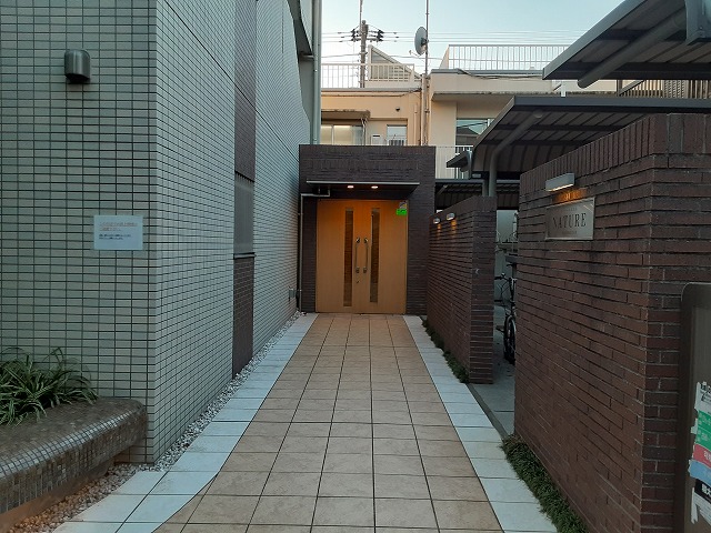 3/5 エントランス