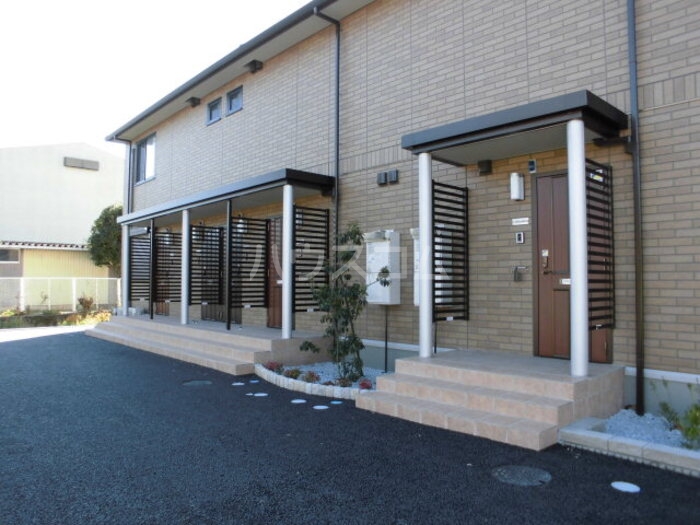 14/22 エントランス