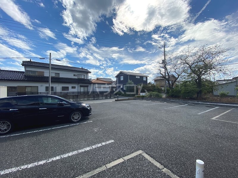 20/20 駐車場