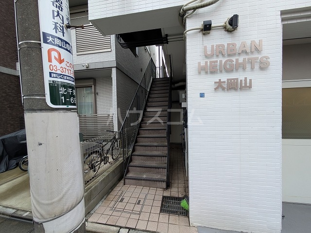 28/30 エントランス