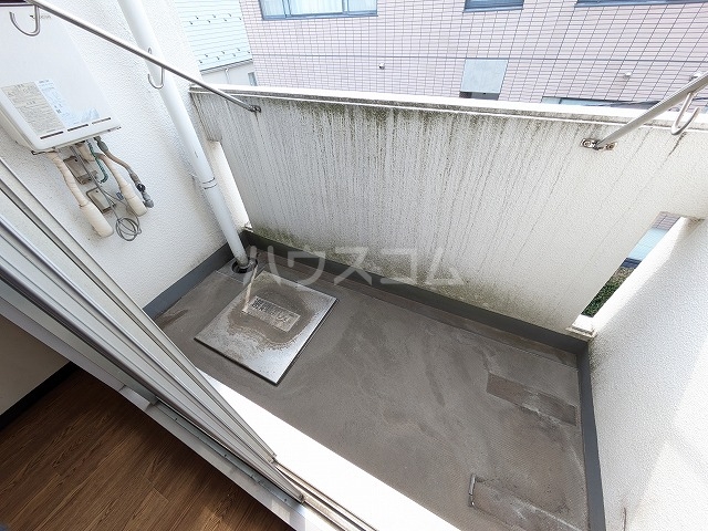 21/30 バルコニー