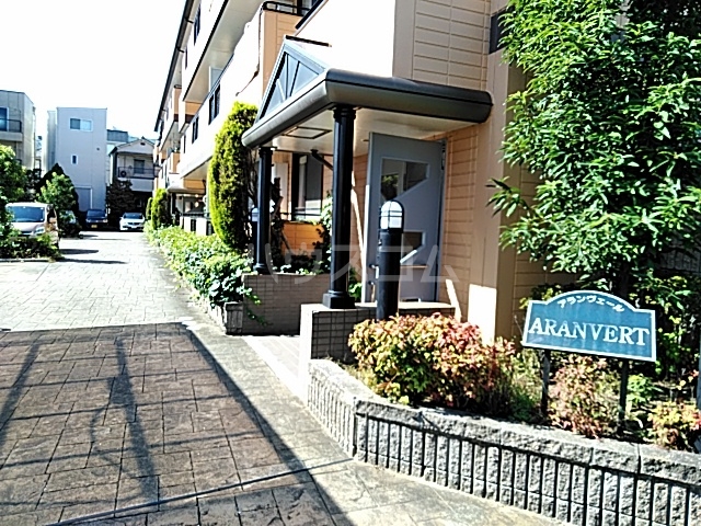 19/29 エントランス