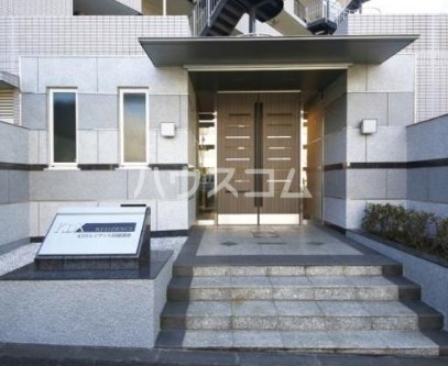 19/29 エントランス