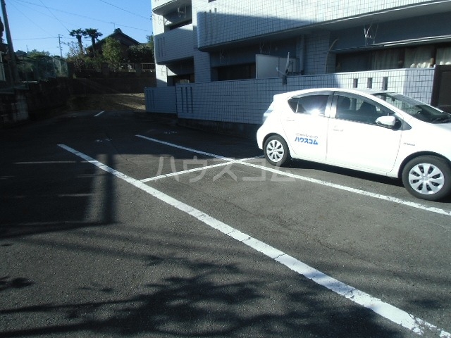 22/30 駐車場