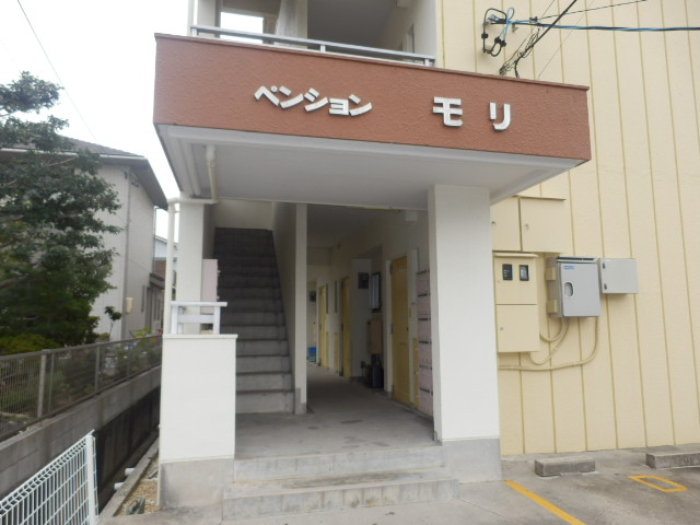 22/30 エントランス