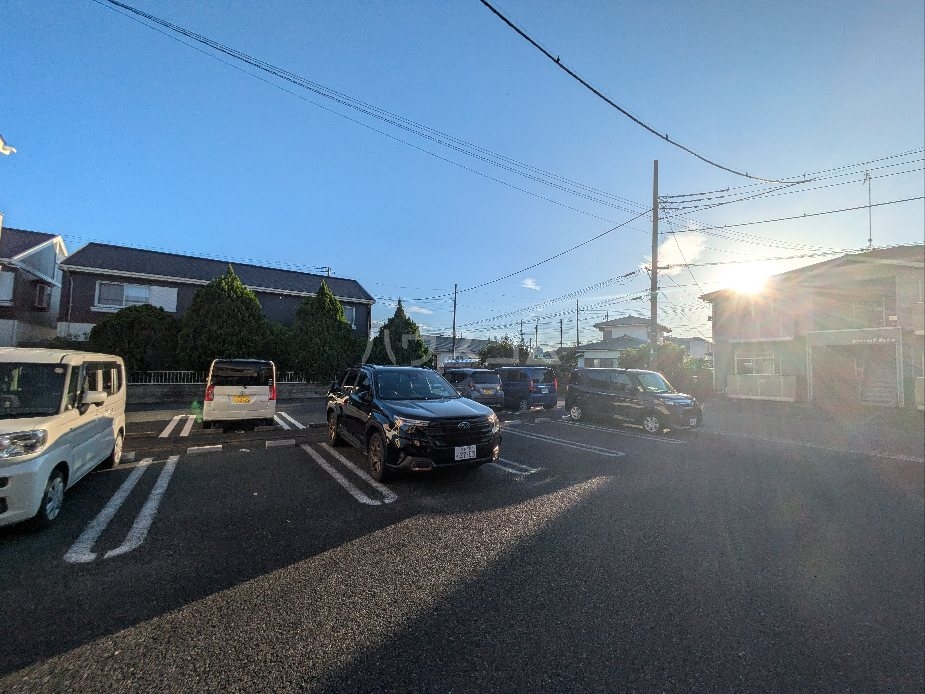 26/30 駐車場