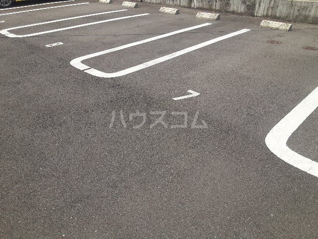 15/25 駐車場