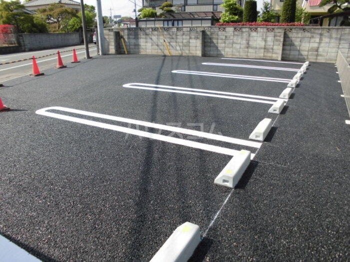 20/30 駐車場
