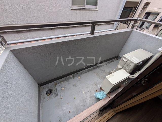 15/23 バルコニー