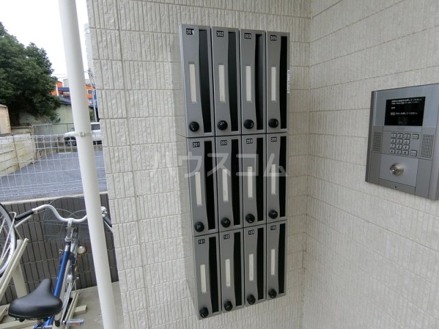 16/26 エントランス