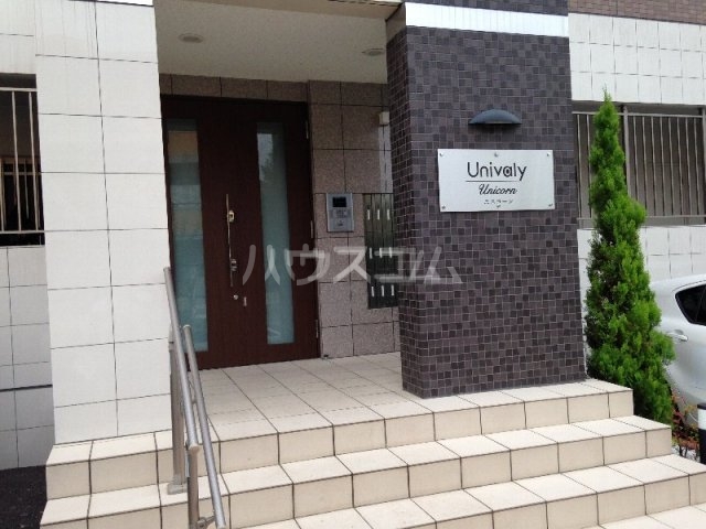 26/28 エントランス